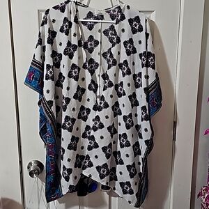 NWOT SIZE 1X DAVID AND YOUNG LIGHT OVER SHIRT